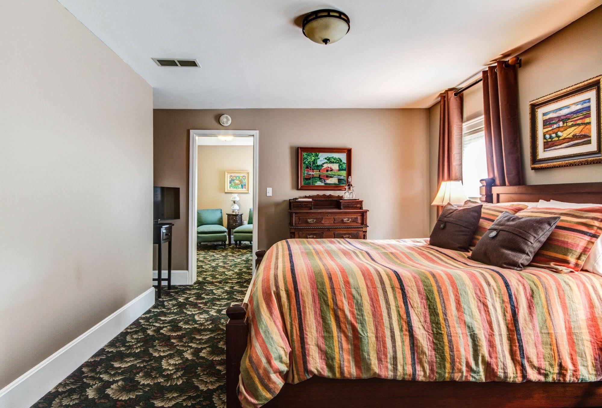 Twin Oaks Inn Согатак Екстер'єр фото