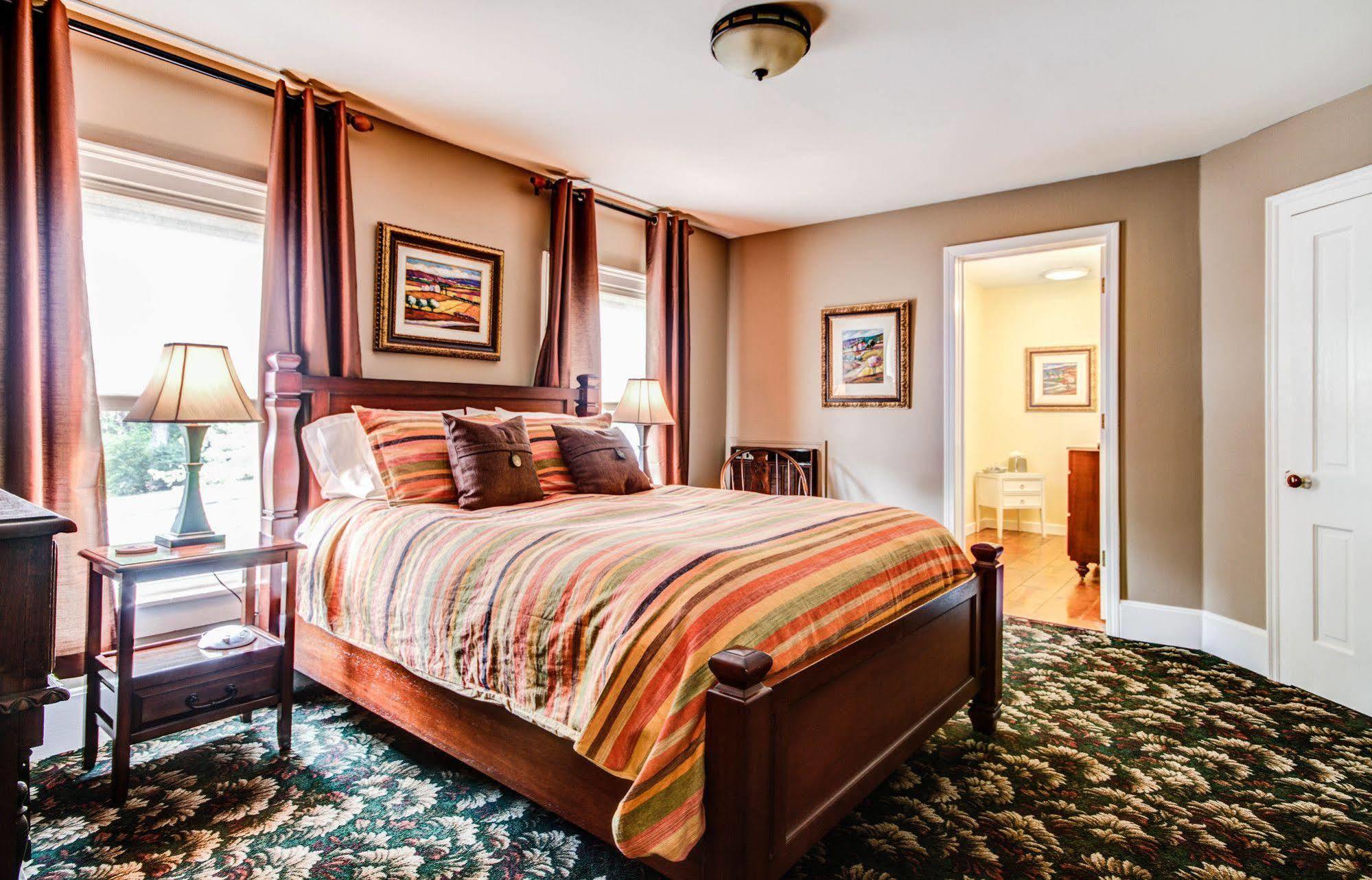 Twin Oaks Inn Согатак Екстер'єр фото